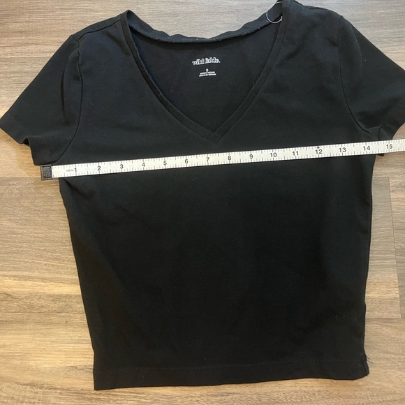 Wild Fable - Black Short Sleeve V Neck Cropped T-shirt - Picture 3 of 6